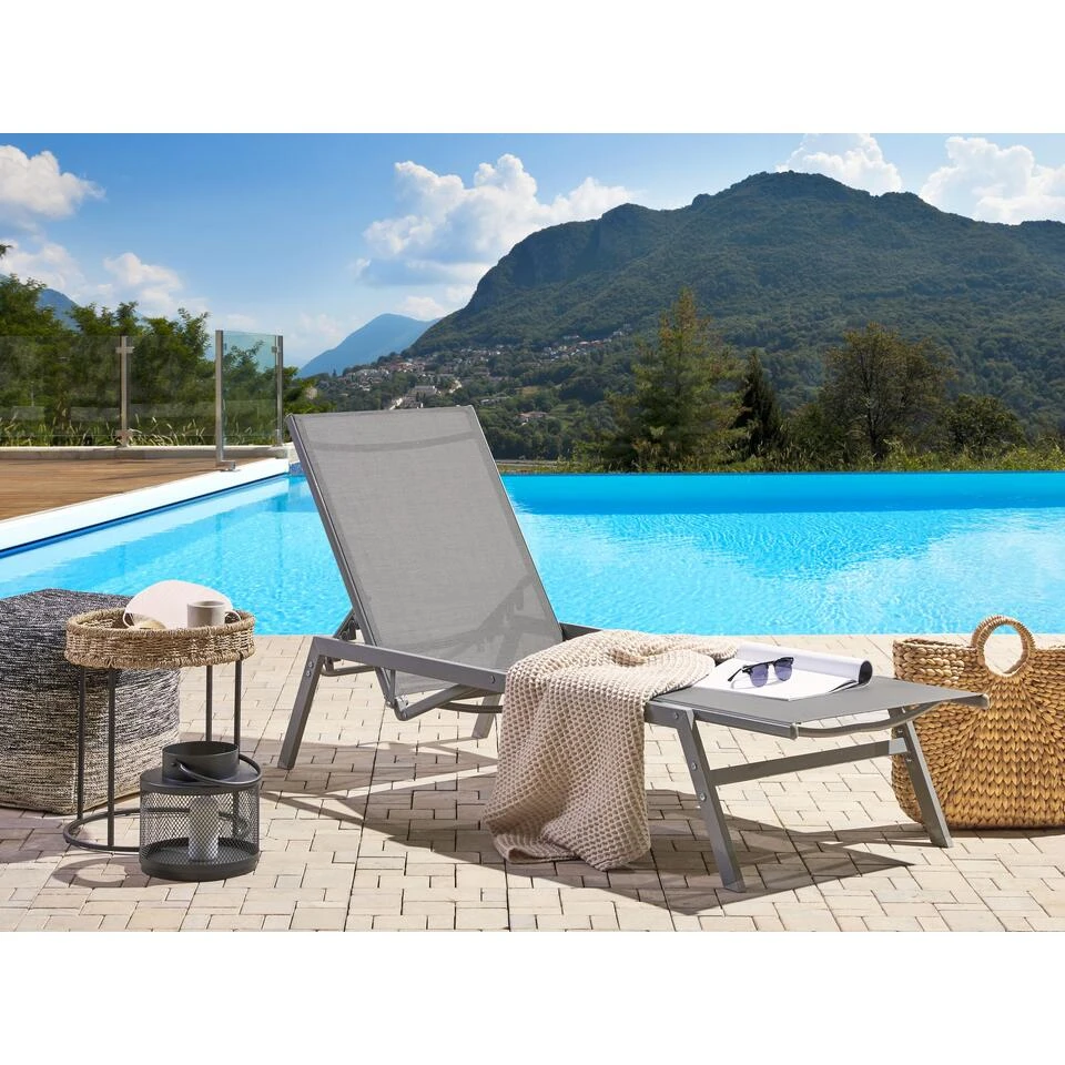 Beliani Tuinligstoel VERNAZZA - Grijs Staal, Textiel 2 Beliani Tuinligstoel VERNAZZA - Grijs Staal, Textiel - Image 2